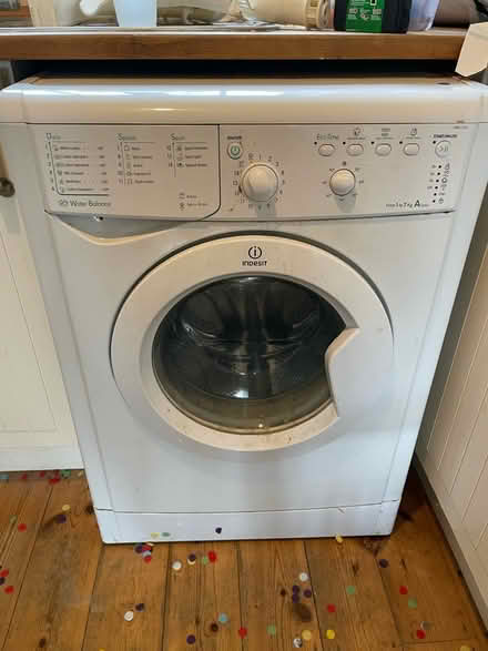 Photo of free Indesit washing machine (Doddington ME9) #1
