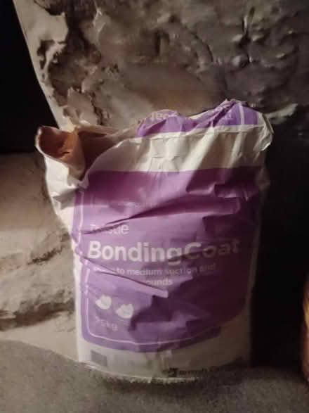 Photo of free almost full bag of bonding (Kendal LA9) #1