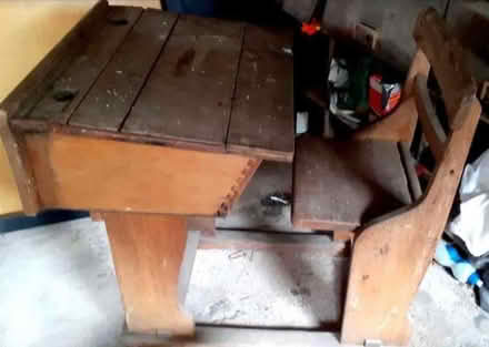 Photo of free Old School Desk (E4) #1