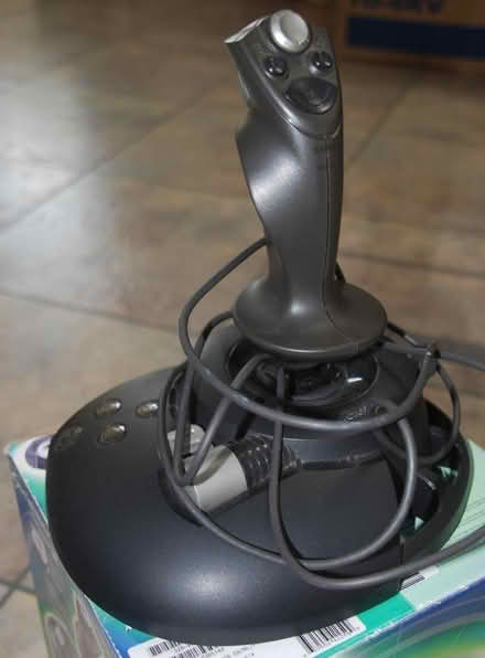 Photo of free Microsoft Sidewinder Joystick (Gamblesby CA10) #2