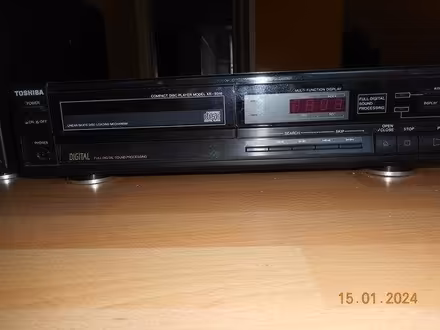 Photo of free Toshiba Hifi system for spares (Broomhill, G11) #2
