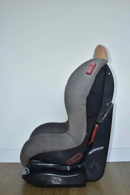 Photo of free Child Car Seat (Chells SG2) #1