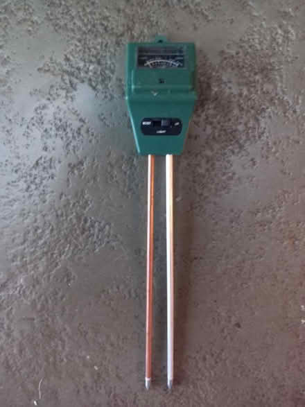 Photo of free Soil pH and moisture meter (HR1) #1