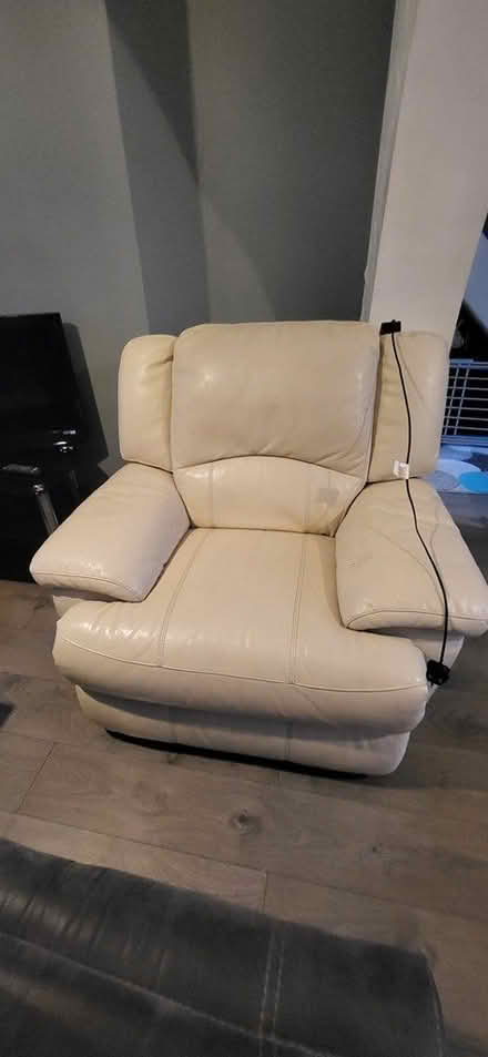 Photo of free Electric leather recliner (Abbey Wood SE2) #3