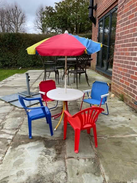 Photo of free Kids outdoor furniture (Henley-on-Thames RG9) #1