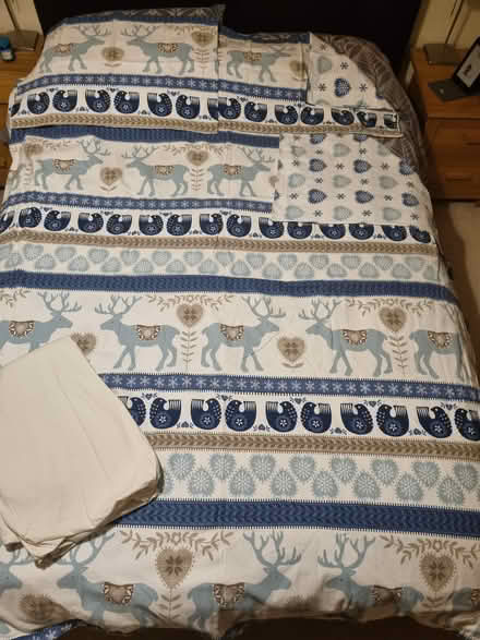 Photo of free Brushed cotton double bedding (Westbury) #1
