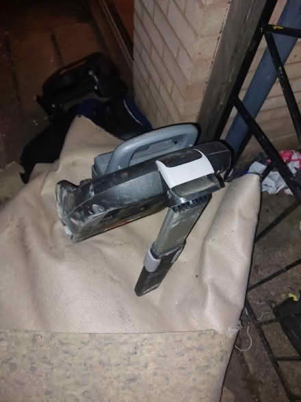 Photo of free Maxi cosy isofix base (DE3) #2
