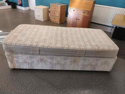 Photo of free Single bed (New Barnet EN4) #2