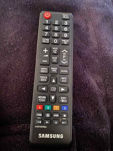 Photo of Samsung tv remote (Birmingham Tyseley B11) #1