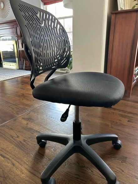 Photo of free Computer chair (Glenview IL) #1