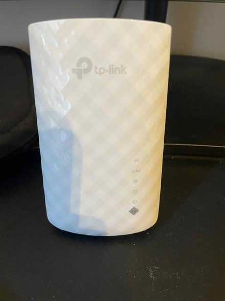 Photo of free TP link WiFi extender (Balham SW12) #1