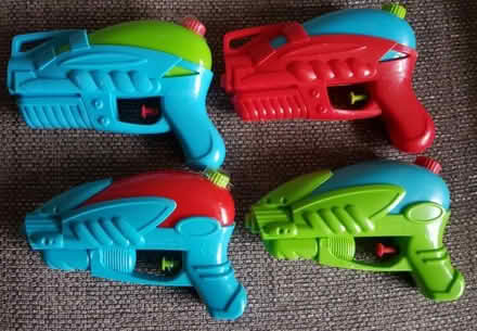 Photo of free Four Childrens Water Pistols (Handforth SK9) #1
