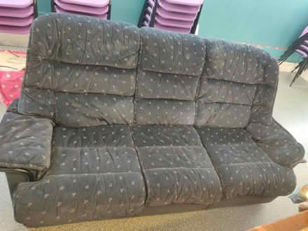 Photo of free Comfortable blue sofa (New Barnet EN4) #1