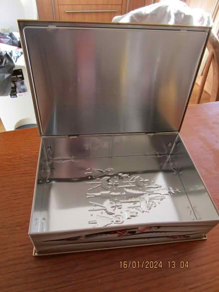 Photo of free Biscuit tin (Old Basing RG24) #4