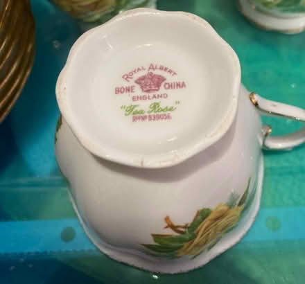Photo of free Royal Albert cups and saucers (Top Amersham HP6) #1