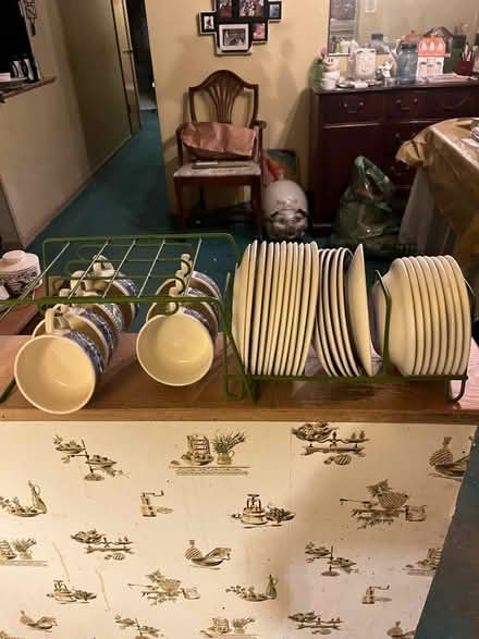 Photo of free Dish and cup set (7 Hills) #1