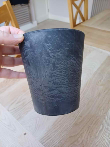 Photo of free Houseplant pot black/grey (New Malden KT3) #1