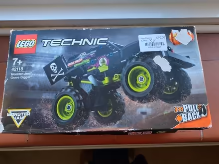 Photo of free LEGO Technic Kit 7+ (King's College Playing Fields HA4) #1