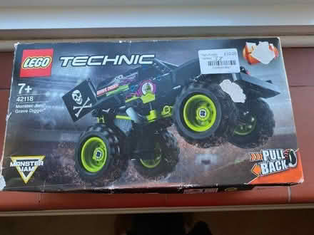 Photo of free LEGO Technic Kit 7+ (King's College Playing Fields HA4) #1