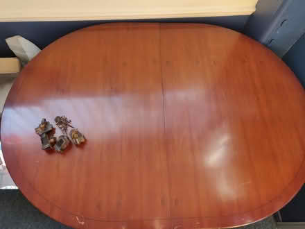 Photo of free Beautiful wooden dining table (New Barnet EN4) #1
