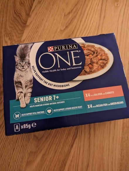 Photo of free Purina 7+ cat food pouches (WN7) #1