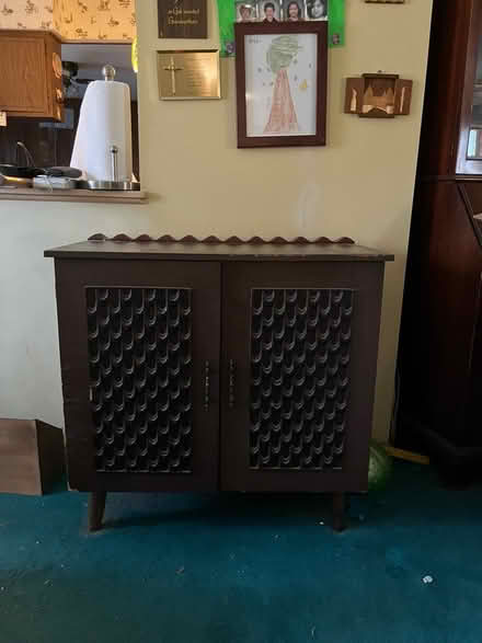 Photo of free Small vintage cabinet (7 Hills) #1