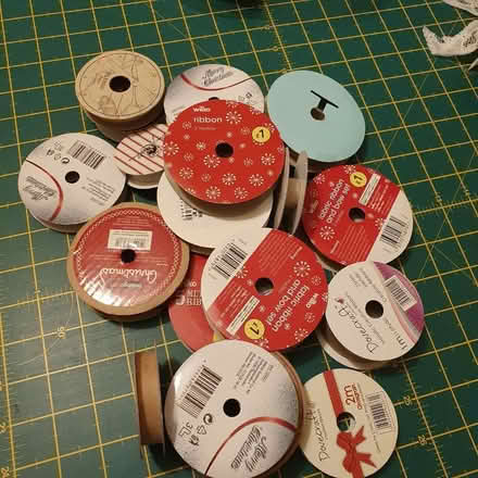 Photo of free Empty cardboard ribbon holders (DE21) #1