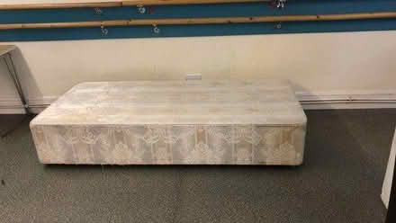 Photo of free Single bed (New Barnet EN4) #1