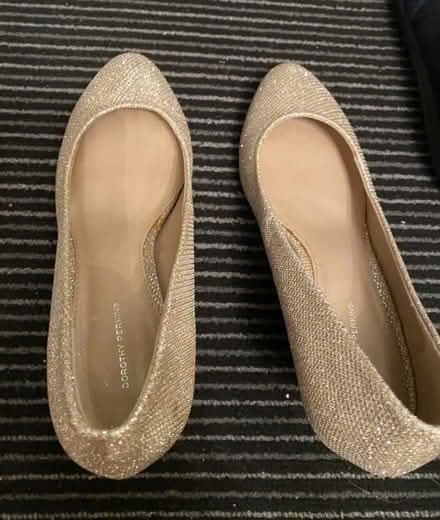 Photo of free Gold Colour Party Shoes size 4 (Elm Park RM12) #2