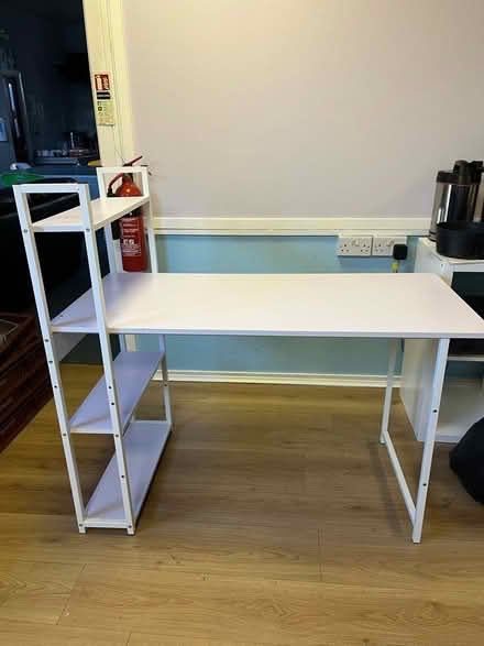 Photo of free White desk (G72) #1