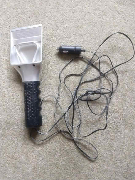 Photo of free Heated Car Windscreen Scraper (SL6 (SL6. (Maidenhead)) #1
