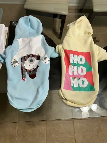 Photo of free Dog sweaters (Bartlett) #4