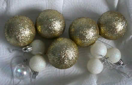 Photo of free Christmas baubles (Rayleigh SS6) #1
