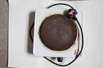 Photo of free single ring hob - for parts or not working (Stepney E1) #1