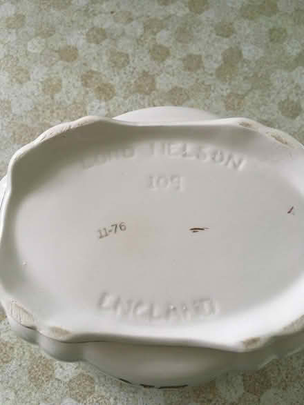 Photo of free Silver Jubilee trinket box (near leigh sinton road) #3