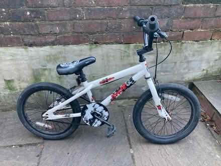 Photo of free Children's Bicycle for 5-7 year-olds (Banner Cross S11) #1