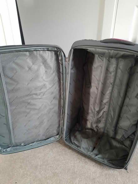 Photo of free Suitcase (Sutton Pools OX14) #1