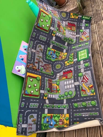 Photo of free Children’s play rug (Backwell BS48) #1