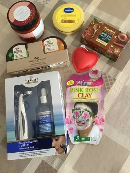 Photo of free Selection of Toiletries (Strawberry Hill TW2) #1