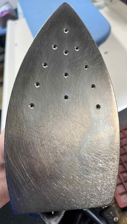 Photo of free Steam Iron (UB5) #1