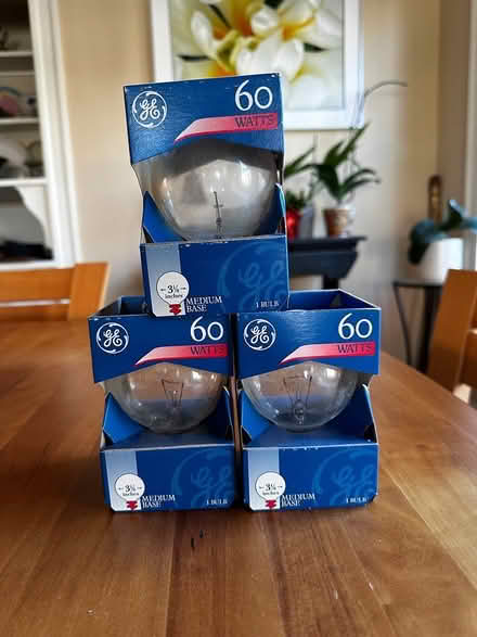 Photo of free Lots of light bulbs, all new (Cambridgeport) #1