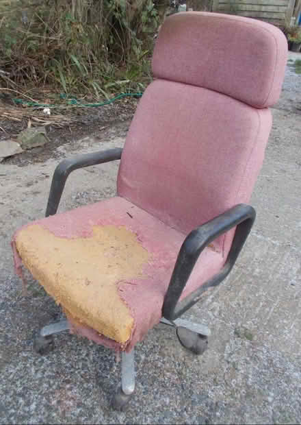 Photo of free Office Swivel Chair (Woodhouse SY8) #1