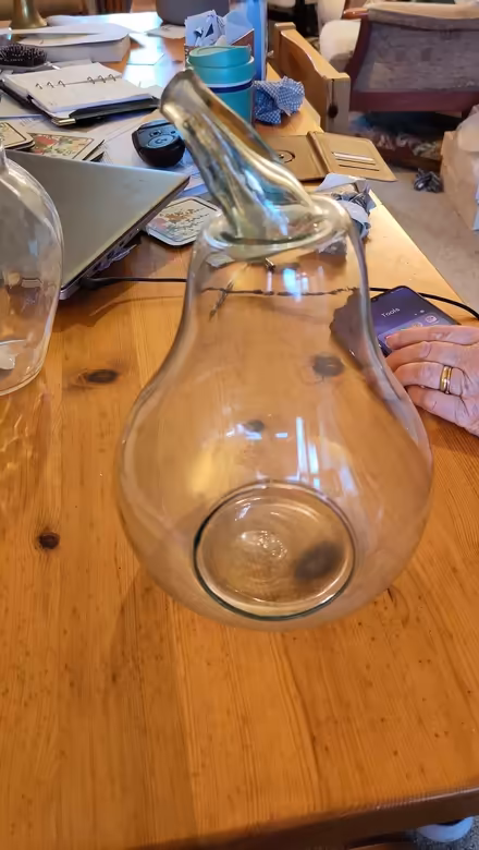 Photo of free pear shaped glass planter (centre Banbury OX16) #1