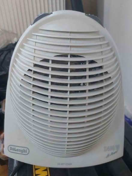 Photo of free Delonghi 2.4kW fan heater (Oakwood Park EN2) #1