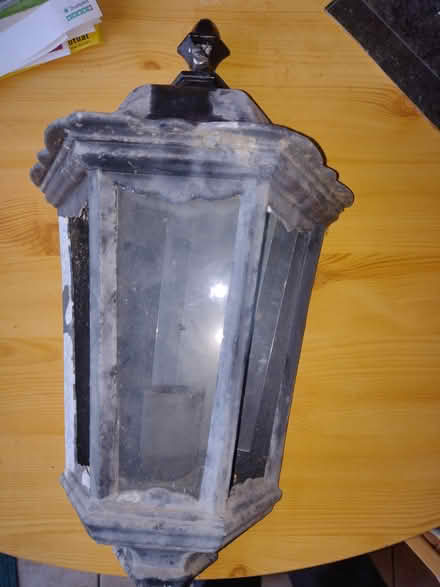 Photo of free Outside lamp (Gamston (near Morrisons) NG2) #1