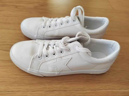 Photo of free George trainers, size 4 / 37 (Sutton SM1) #2