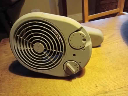 Photo of free electric wall fan (Kendal LA9) #1