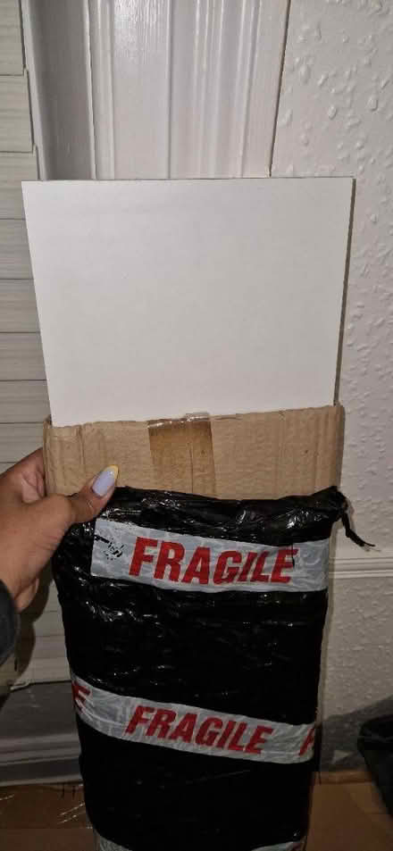 Photo of free White wash shelf (SE20) #1