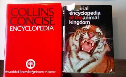 Photo of free Collins Concise encyclopedia, book on the Animal kingdom (St Mary Cray BR5) #1