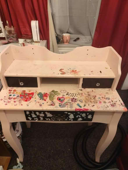 Photo of free Dressing Table (Roby L36) #1